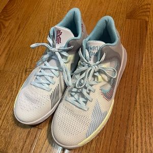 Boy’s Nike Kyrie Flytrap 5 Basketball Shoes